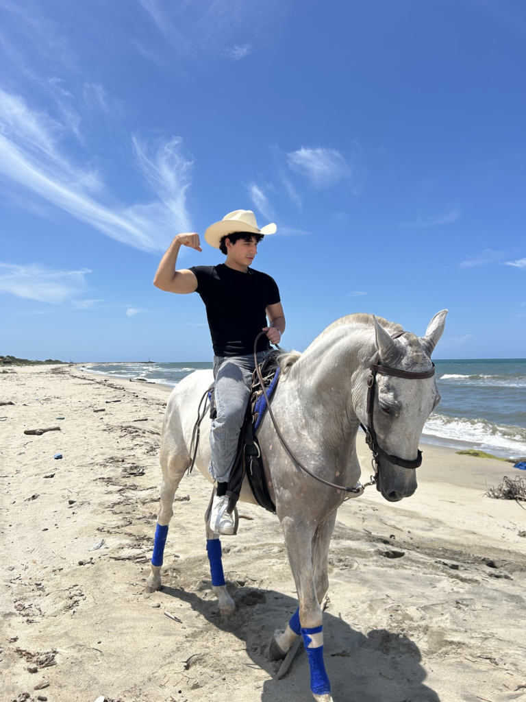 Cabalgata por la playa en Finca Las Amazonas, La Ceiba